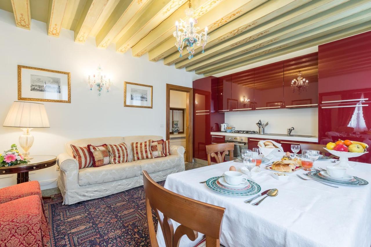 Ca' Dei Cuori On The Grand Canal Apartment *